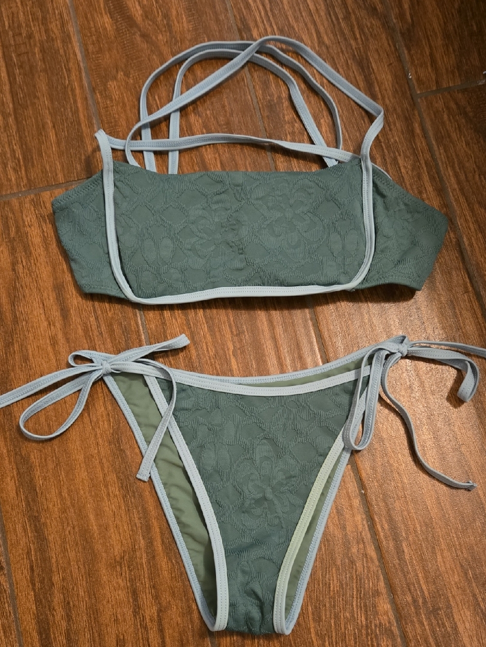 Berlook Olive Green Lace Bikini Set with Contrast Trim